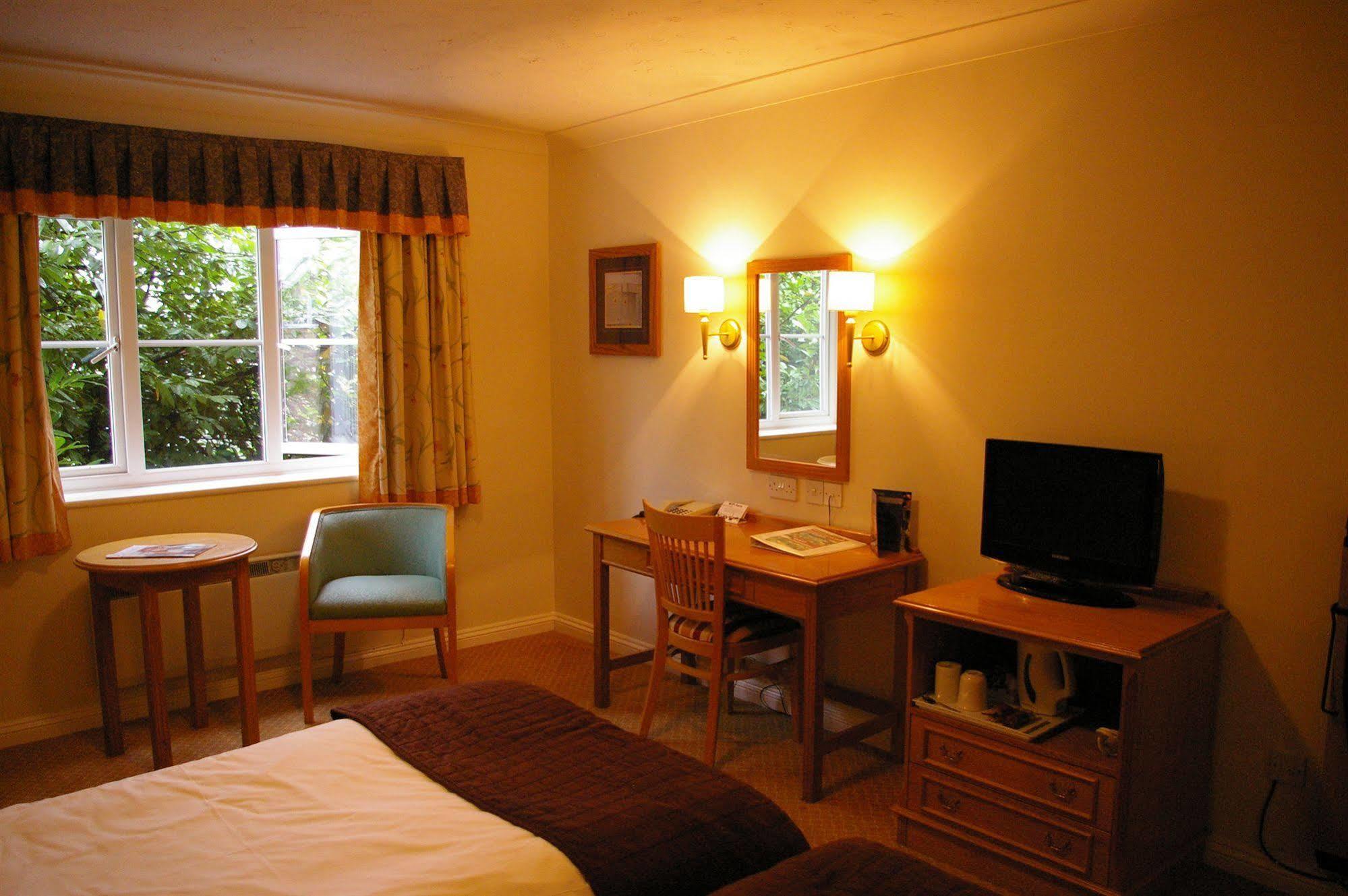 The Georgian, Haslemere, Surrey Exteriér fotografie
